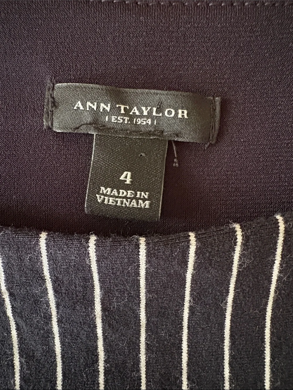 Ann Taylor Black and White Pinstripe Sheath Knot-Front knit dress Size 4